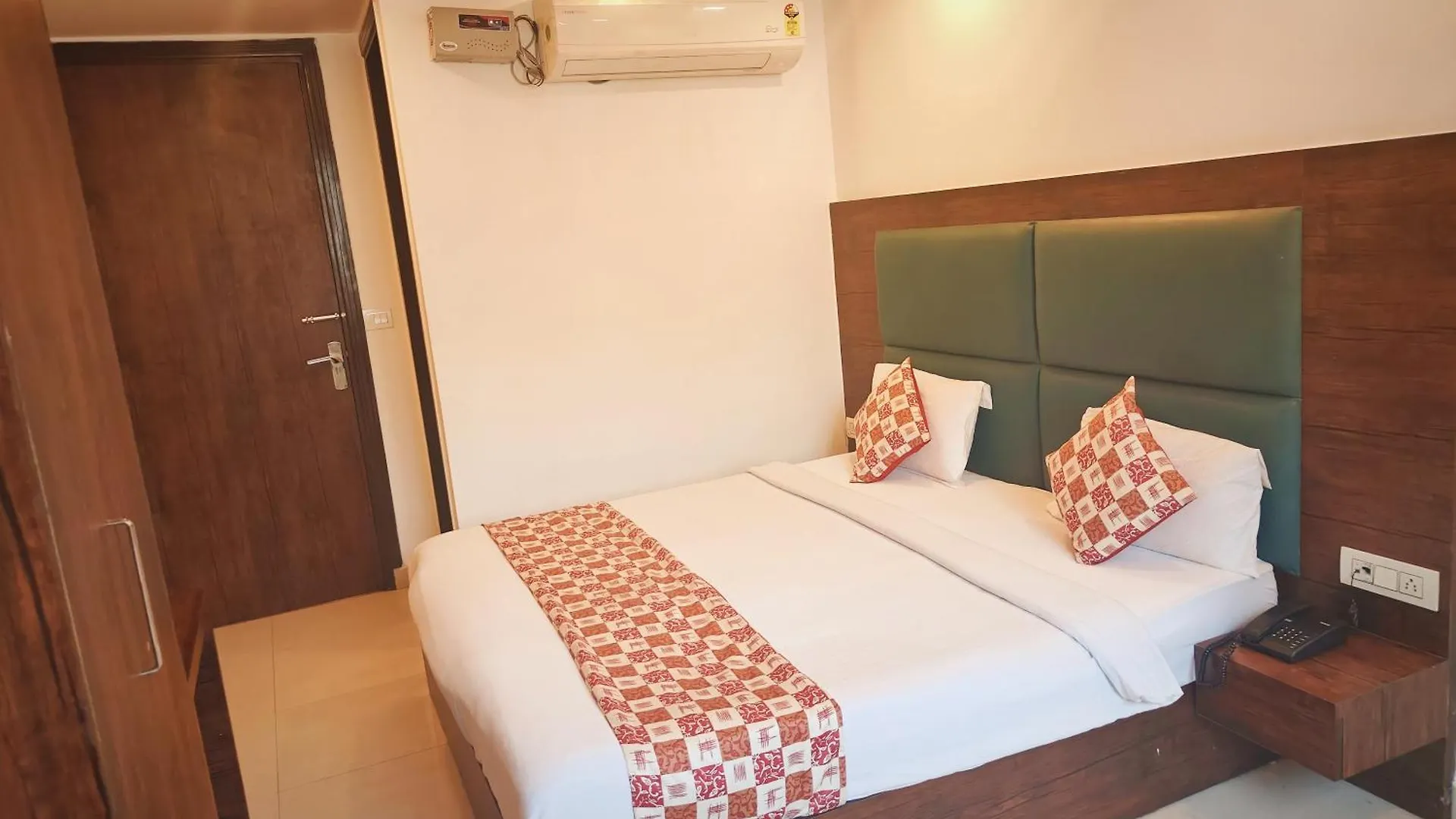 Hotel Tark International A Family Hotel Near Igi Airport Delhi New Delhi
