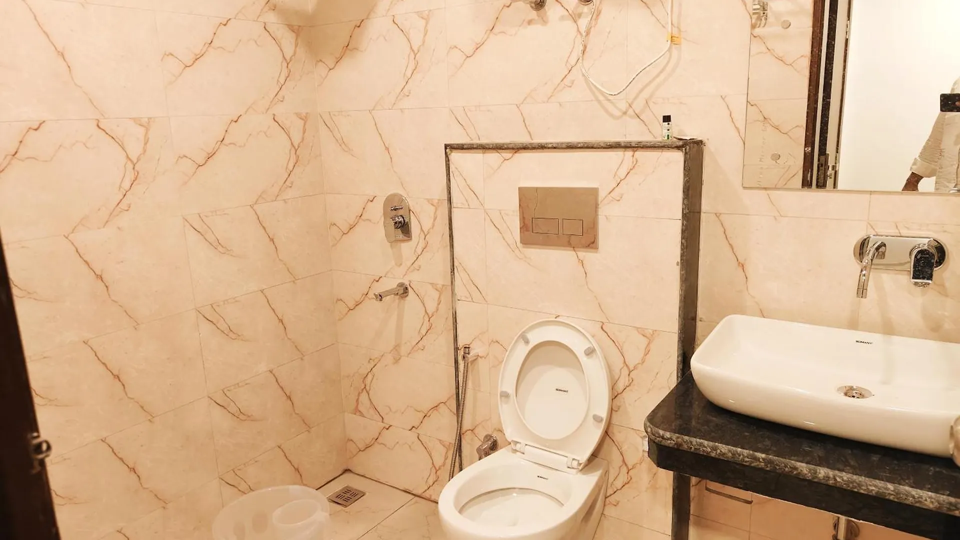 Hotel Tark International A Family Hotel Near Igi Airport Delhi New Delhi 4*,